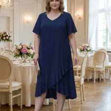 Sukienka asymetryczna na wesele plus size-granatowa