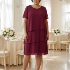 sukienka-szyfonowa-trzy-falbany-na-wesele-plus-size-bordo
