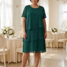 sukienka-szyfonowa-trzy-falbany-na-wesele-plus-size-zielona