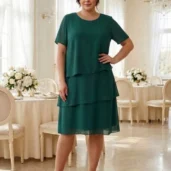 sukienka-szyfonowa-trzy-falbany-na-wesele-plus-size-zielona