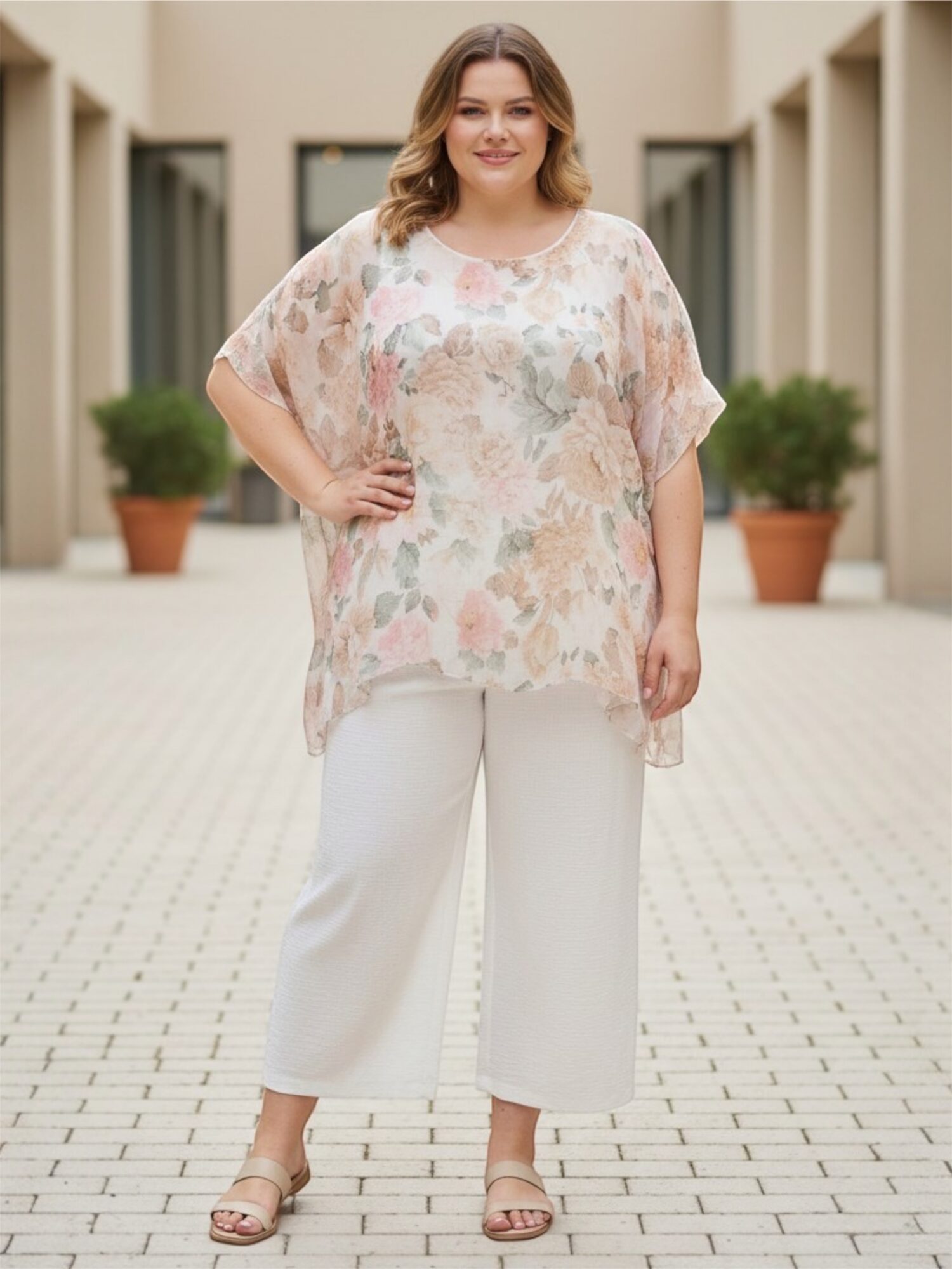 bluzka_xxl_pudrowy_roz_kwiaty