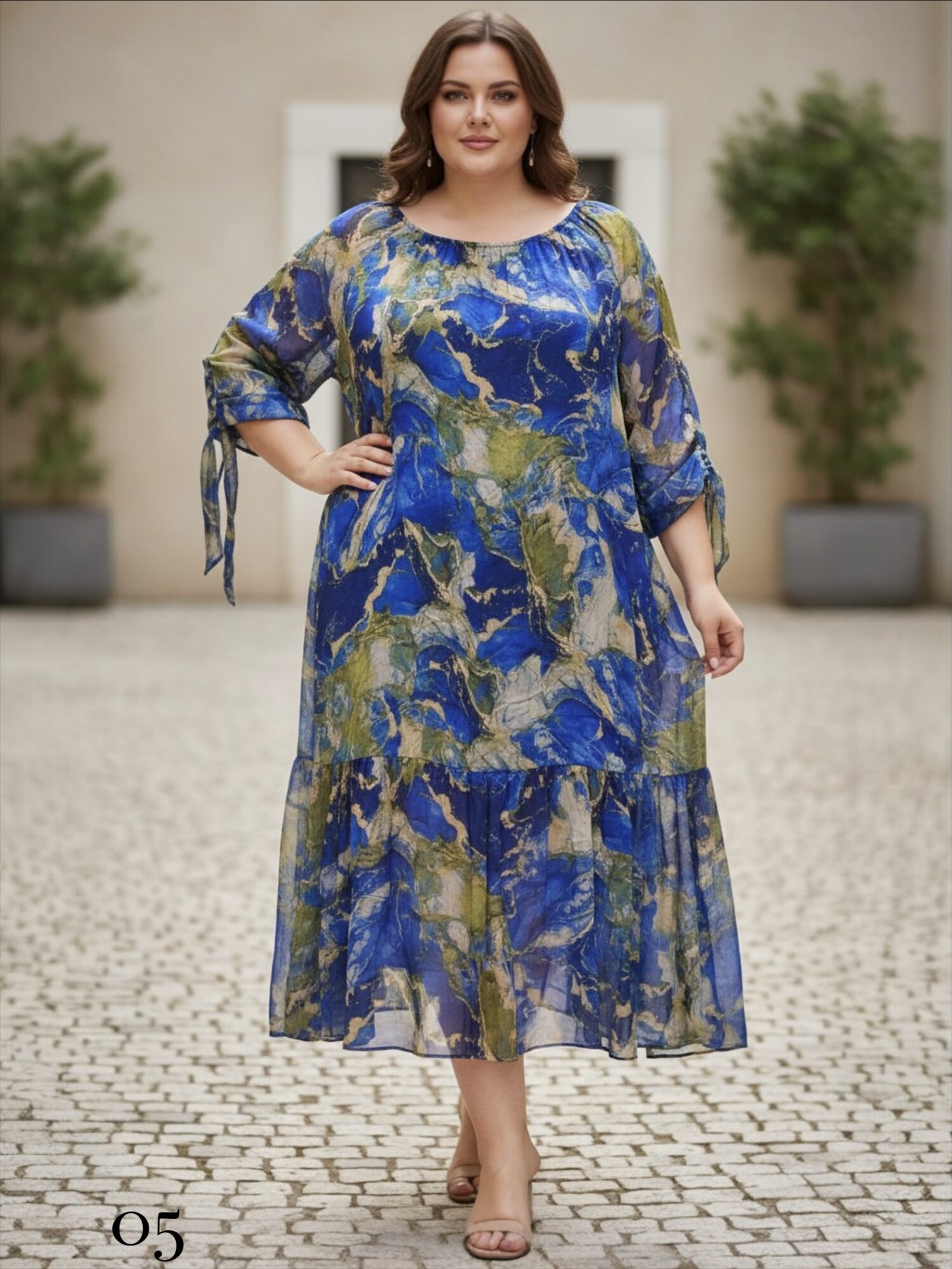 sukienka_augustina_plus_size_wzory_siatka_jedwab