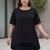 Bluzka damska Daria w kolorze czarnym, widok z przodu, podkreślający luźne rękawy typu kimono.