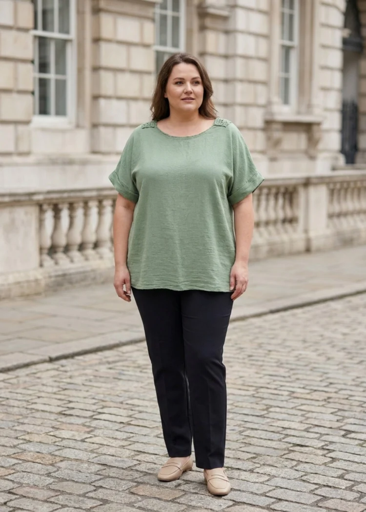Bluzka oversize z ażurowym tyłem gładka plus size