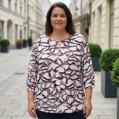 bluzka-damska-we-wzory-z-podatnej-na-rozciaganie-tkaniny